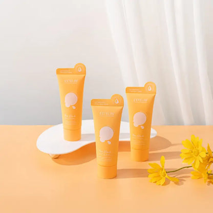 Estelin Vitamin C And Camellia Face wash 80g